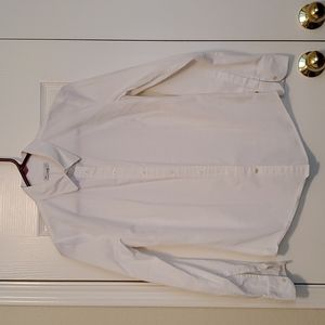 Gap basic white button down